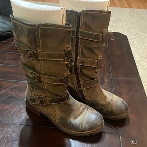Women’s casual boots